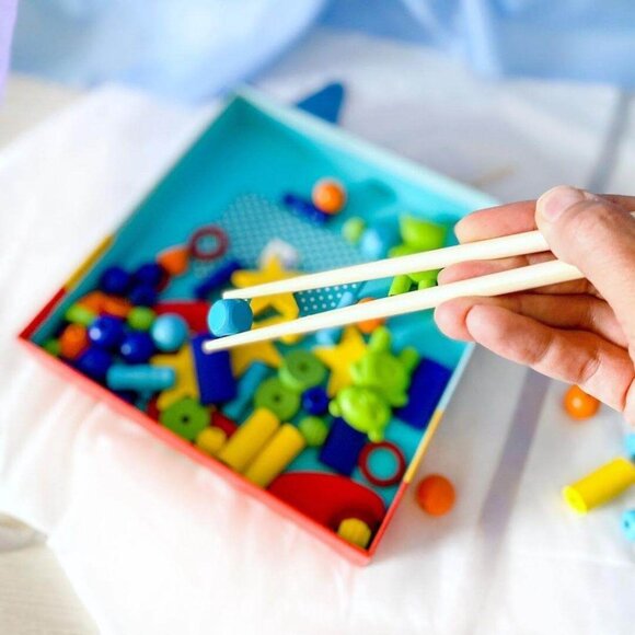 New Sealed Djeco Game Totem Zen-Balance, building & Chopsticks Skill Fun Game 🥢 - Picture 4 of 12